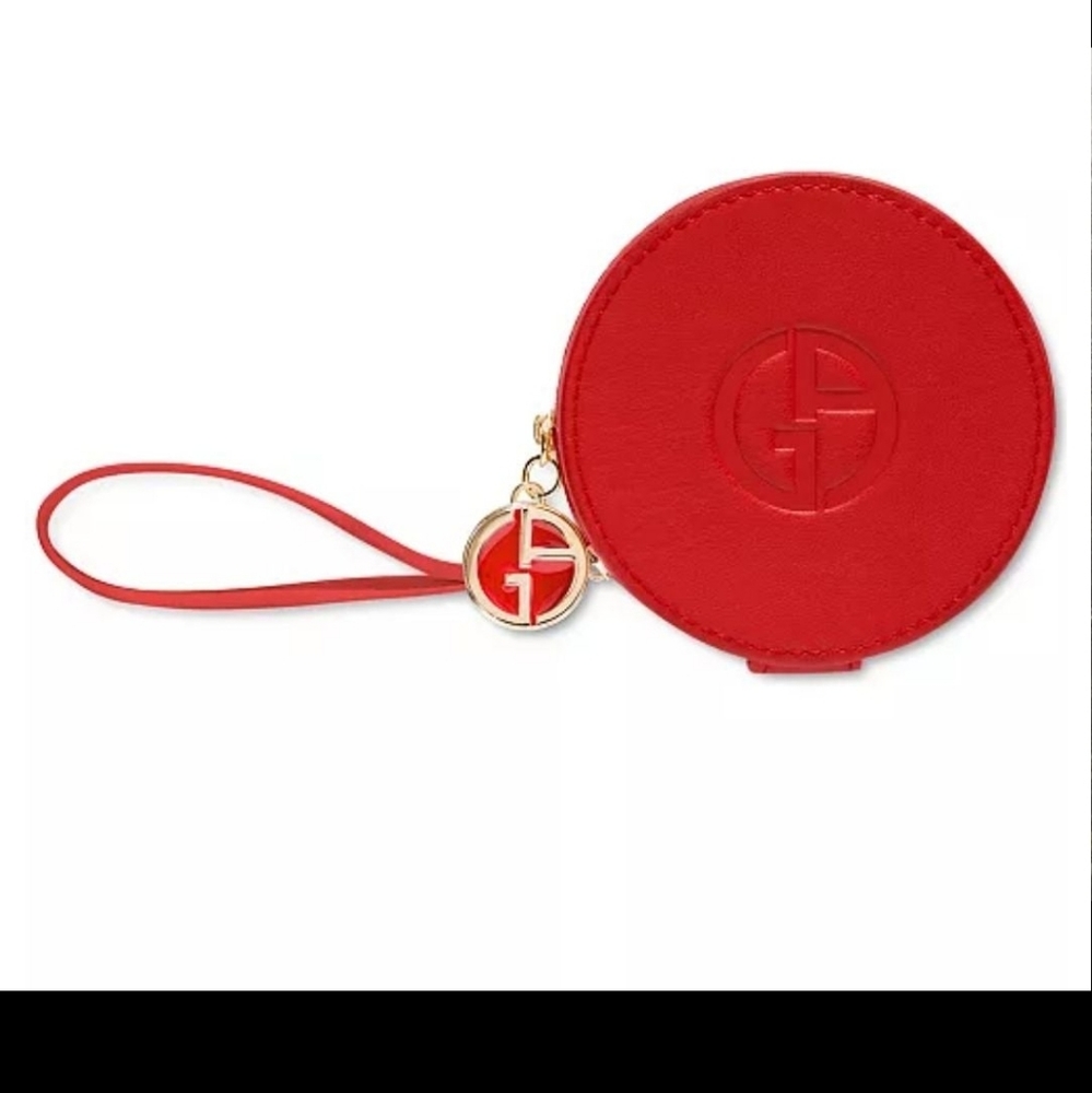 Giorgio Armani cushion vanity case/ weistlet - Picture 2 of 4